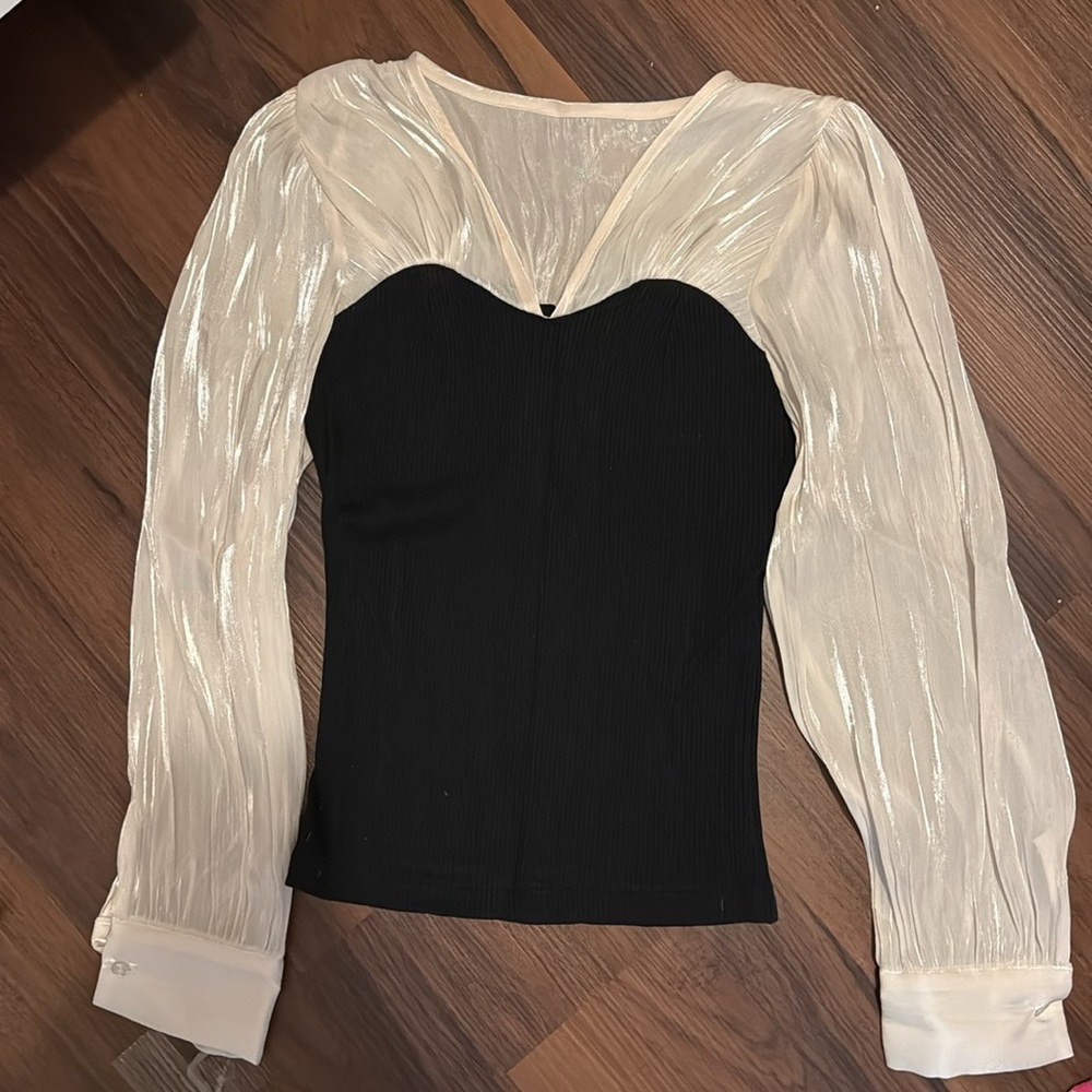 Chic Black Bustier Layer top White Puff Sleeve Blouse Korean brand Benito - Picture 2 of 2
